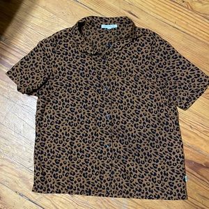 Vans Leopard Print Women’s Button Down